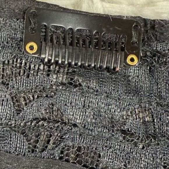 NWOT Ombre Gray Premium Silky Straight 24" Comfort Comb-In Synthetic Extension - Picture 9 of 14